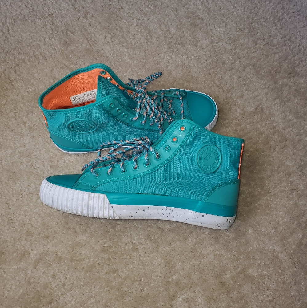 PF Flyers - Picture 3 of 4